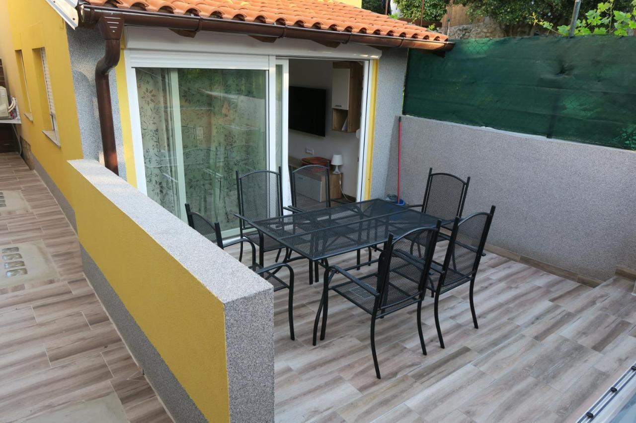 Holiday Home Ljubicic Baška Exterior foto