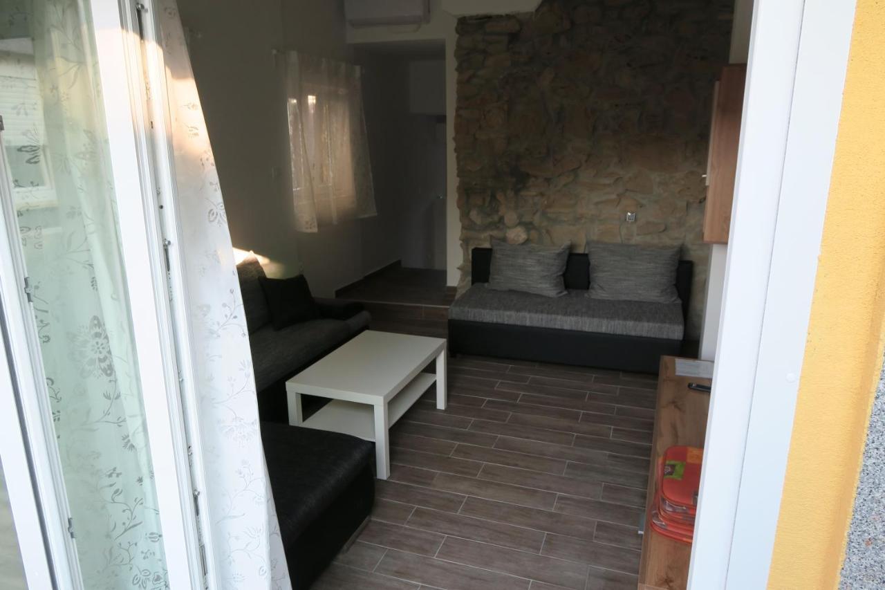 Holiday Home Ljubicic Baška Exterior foto